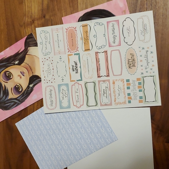 Cute stationary with folder - Picture 4 of 4